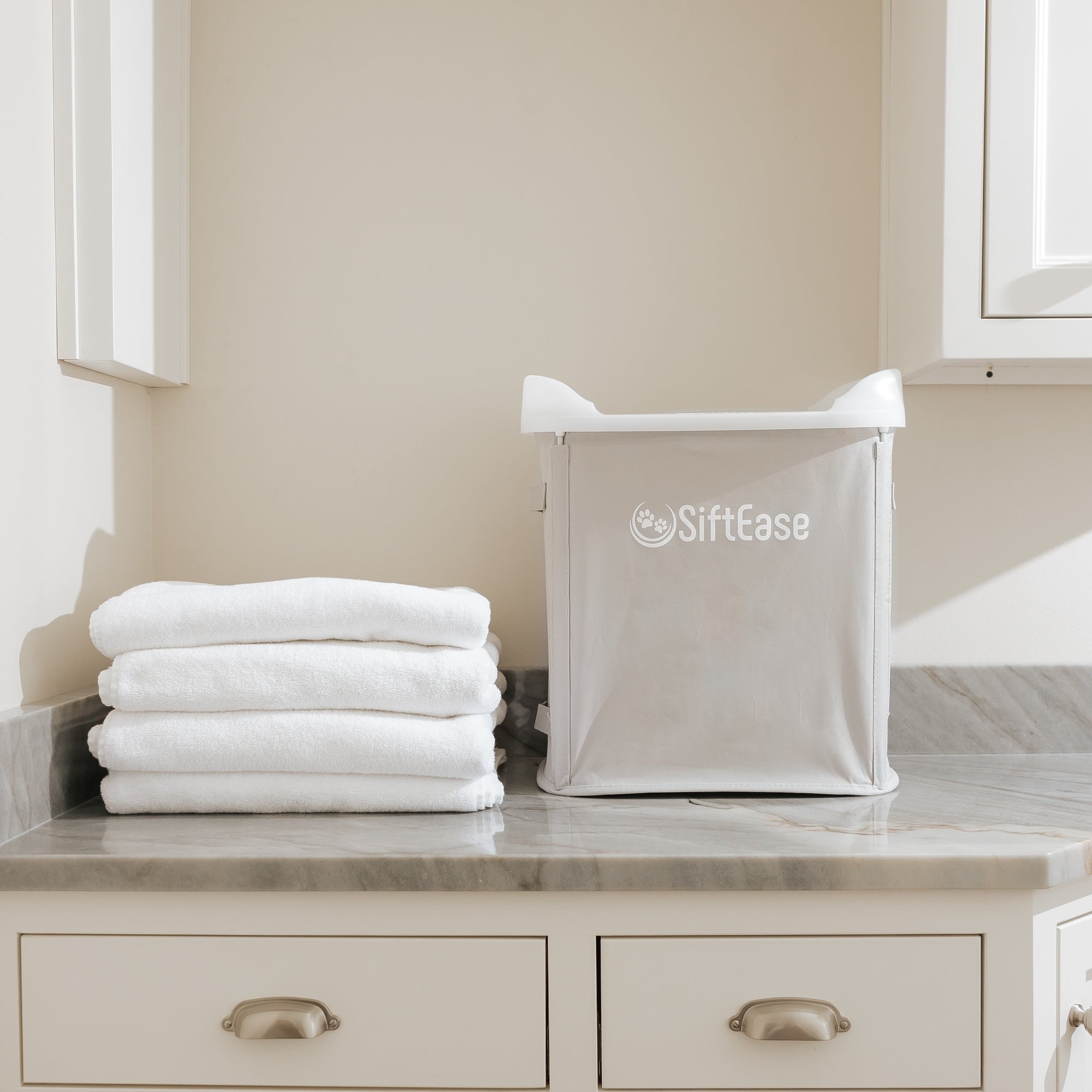 SiftEase litter box cleaner can be stored easily and is aesthetically pleasing unlike self cleaning automatic litter boxes