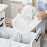 A stand alone litter box sifter and litter strainer makes it easy to discard waste into trash bin without having to invest in a new sifting litter box.